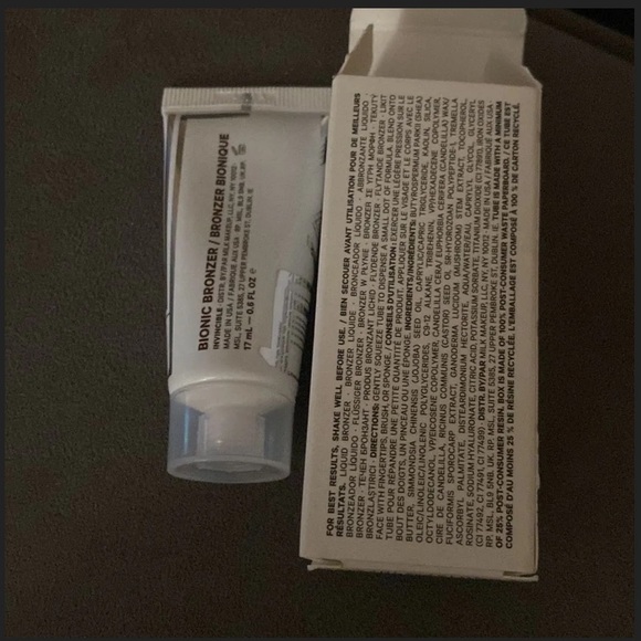 milk bionic bronzer invincible new sealed - Picture 4 of 7